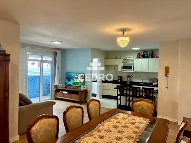 Apartamento Com 3 Quartos, Sendo 1 Suíte, No Centro