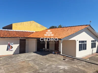 <strong>Casa com 3 quartos no Contorno</strong>