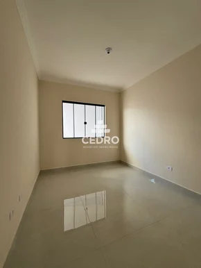 Casa Com 3 Quartos, Sendo 1 Suíte, No Cará Cará