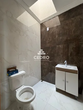 Casa Com 3 Quartos, Sendo 1 Suíte, No Cará Cará
