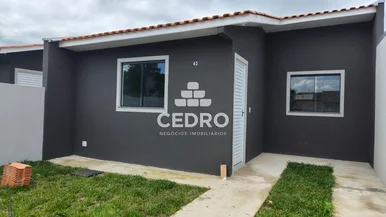 Casa Com 2 Quartos No Cará Cará