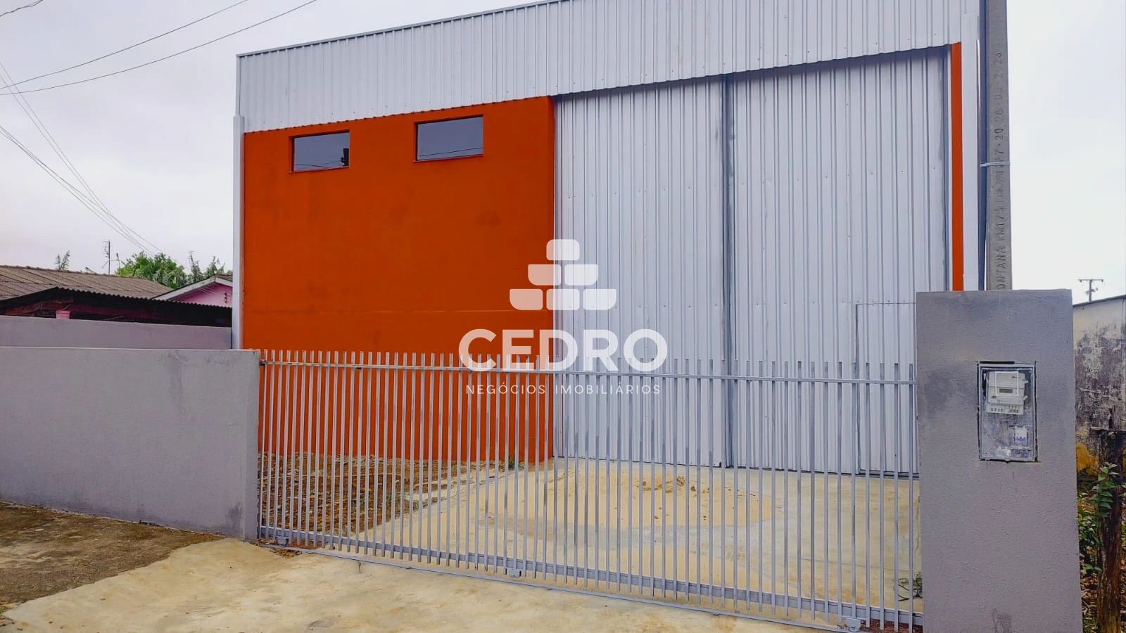 Barracão De 220m² Em Uvaranas