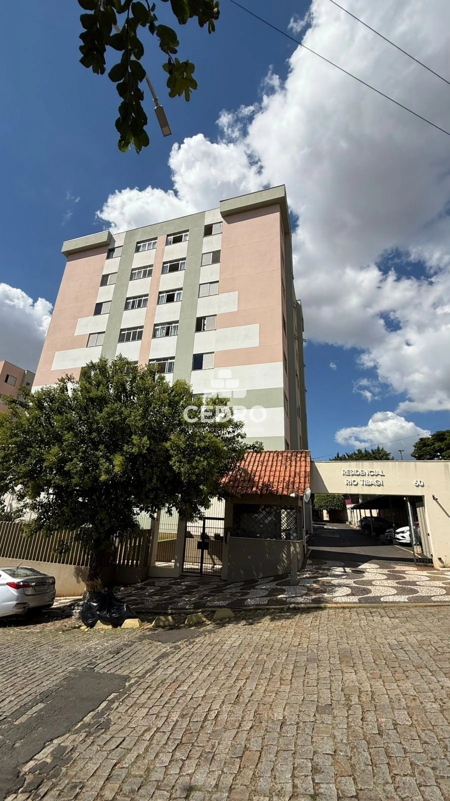 Apartamento Com 3 Quartos, Sendo 1 Suíte, Na Vila Estrela