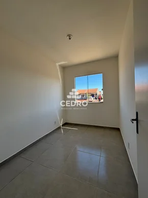 Casa Com 2 Quartos Em Uvaranas