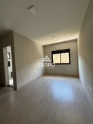 <strong>Casa com 3 quartos, sendo 1 suíte, no Contorno</strong>