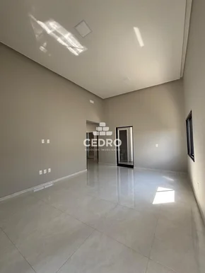 Casa Com 3 Quartos, Sendo 1 Suíte, No Contorno