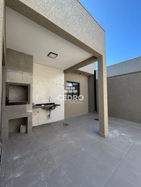 Casa Com 3 Quartos, Sendo 1 Suíte, No Cará Cará
