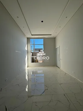 Casa Com 3 Quartos, Sendo 1 Suíte, No Cará Cará