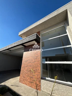 Casa Com 3 Quartos, Sendo 1 Suíte, No Cará Cará