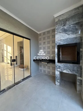 Casa Com 3 Quartos, Sendo 1 Suíte, No Cará Cará