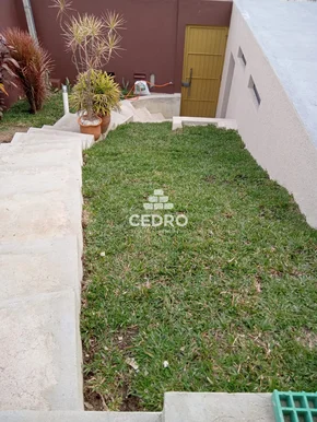 <strong>Casa com 3 quartos em Uvaranas</strong>