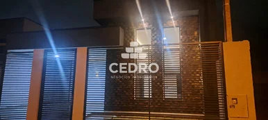 Casa Com 3 Quartos, Sendo 1 Suíte, No Cará Cará