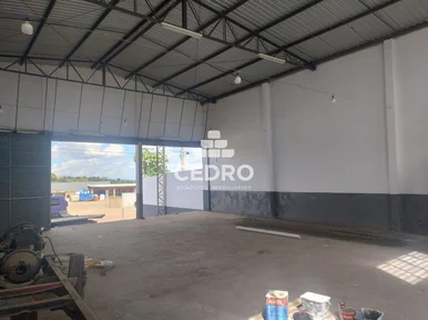 Barracão Com 360m² Na Colônia Dona Luiza