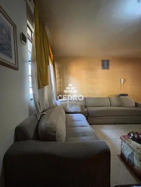 Apartamento Semimobiliado Com 3 Quartos Na Colônia Dona Luiza