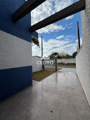 <strong>Casa com 3 quartos, sendo 1 suíte, em Oficinas</strong>