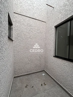 Casa Com 3 Quartos, Sendo 1 Suíte, Em Oficinas