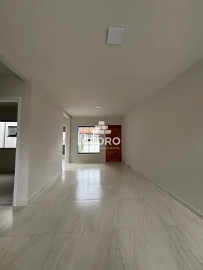 Casa Com 3 Quartos, Sendo 1 Suíte, Em Oficinas