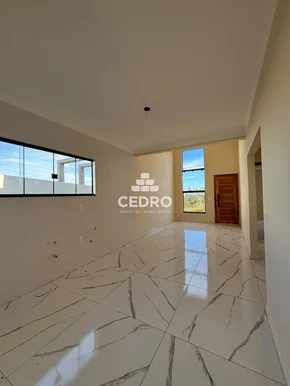 Casa Com 3 Quartos, Sendo 1 Suíte, Em Olarias