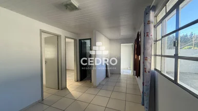 Casa Com 2 Quartos No Contorno