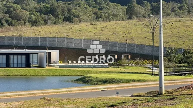 Terreno De 240m² No Contorno