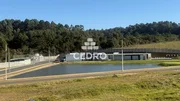 <strong>Terreno de 240m² no Contorno</strong>