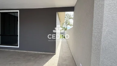Casa Com 3 Quartos, Sendo 1 Suíte, Em órfãs