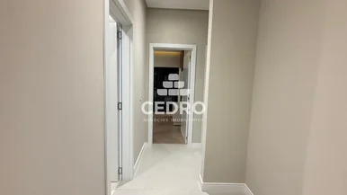 Casa Com 3 Quartos, Sendo 1 Suíte, No Eos Mirante