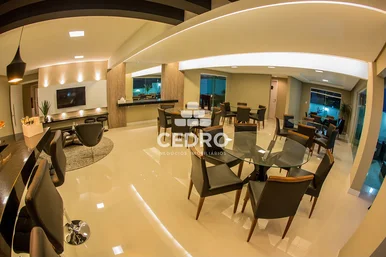 Excelente Apartamento Com 3 Quartos, Sendo 1 Suíte E 2 Demi-suítes No Centro