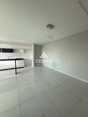 Apartamento Com 2 Quartos, Sendo 1 Suíte, No Centro