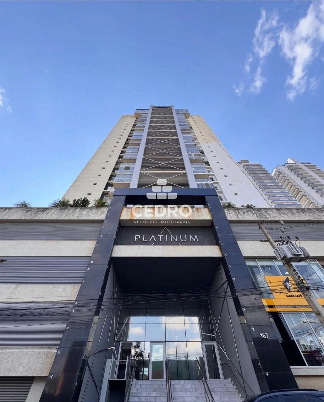 Apartamento Mobiliado Com 3 Quartos, Sendo 1 Suíte, Em Oficinas