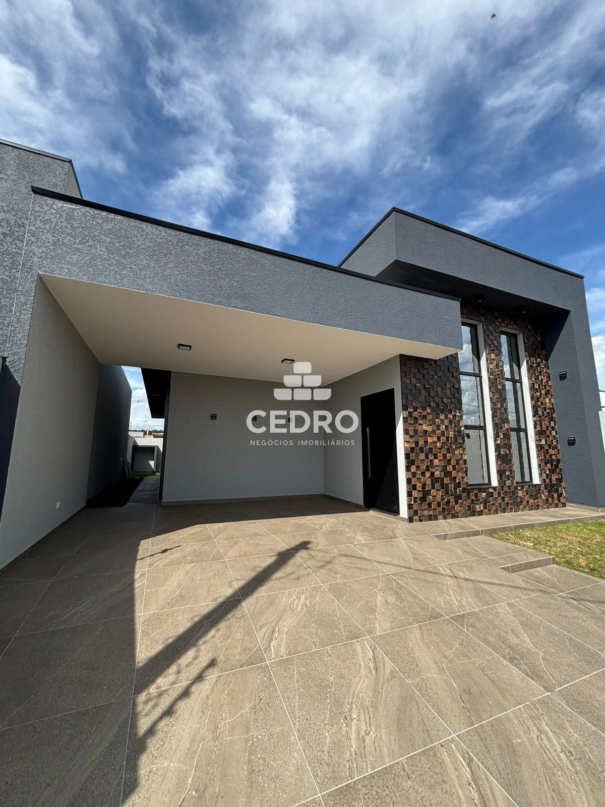 Casa Com 3 Quartos, Sendo 1 Suíte, No Le Parc
