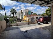 <strong>Casa com suíte e piscina no centro, Castro PR.</strong>