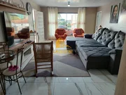<strong>Casa com suíte e piscina no centro, Castro PR.</strong>