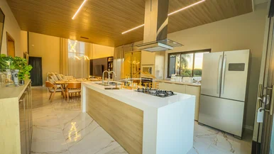 <strong>Casa Alto Padrão com vista para Ilha Ponciano - Carlópolis.</strong>