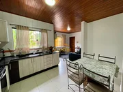 <strong>Casa com 03 quartos, no Jardim Bailly em Castro PR.</strong>