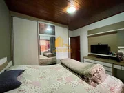 <strong>Casa com 03 quartos, no Jardim Bailly em Castro PR.</strong>