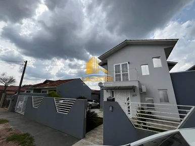 <strong>Sobrado com suíte e piscina, Morada do Sol, Castro PR.</strong>