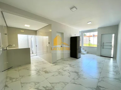 <strong>Sobrado com dois quartos, Lacustre, Castro PR.</strong>