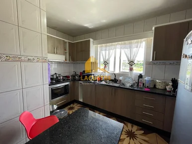 <strong>Sobrado com suíte, Centro, Castro PR.</strong>