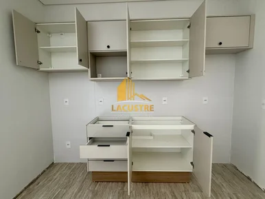 <strong>Apartamento novo com 2 quartos para venda no Centro!</strong>
