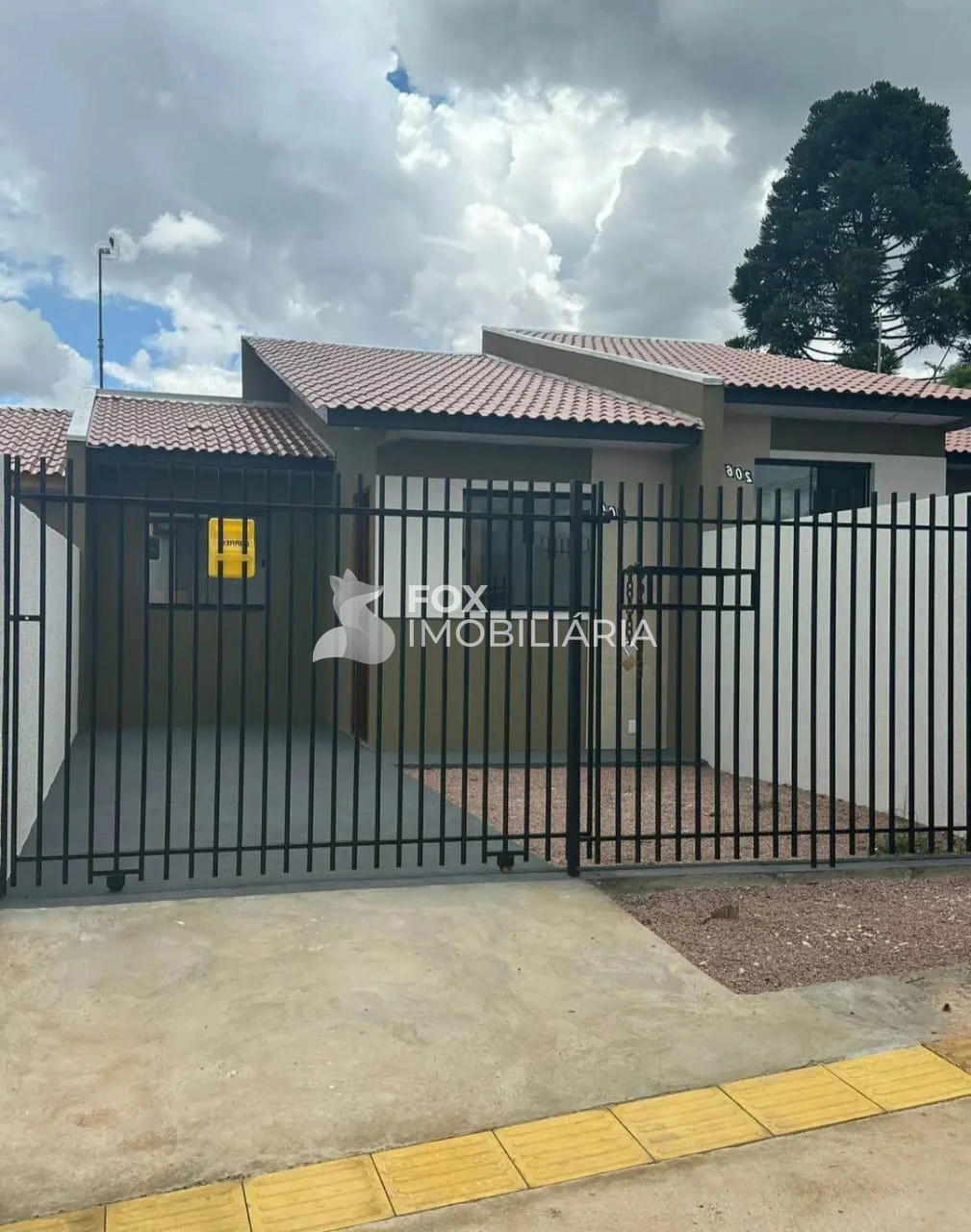 Casa à Venda No Bairro San Martins - Neves