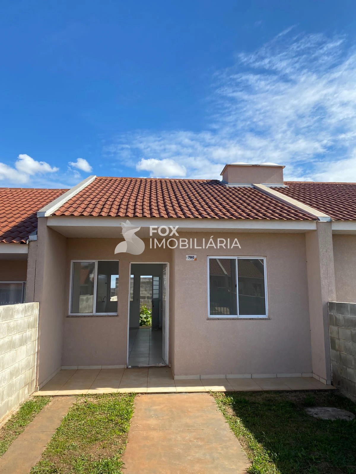 Casa à Venda No Jardim Das Flores - Neves