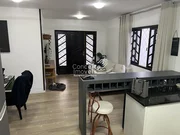 <strong>Casa de esquina com sala comercial (aceita permuta)</strong>