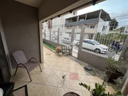 <strong>Casa de esquina com sala comercial (aceita permuta)</strong>