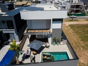 <strong>Casa em condomínio alto padrão</strong>