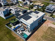 <strong>Casa em condomínio alto padrão</strong>