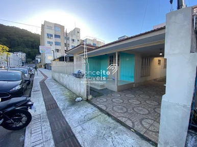 <strong>Casa para Locação</strong>