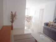 <strong>Zürich Residence - Meia Praia</strong>