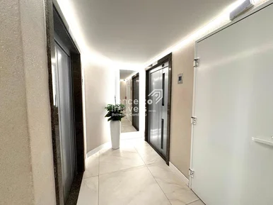 <strong>Edificio Golden Gale - Centro</strong>