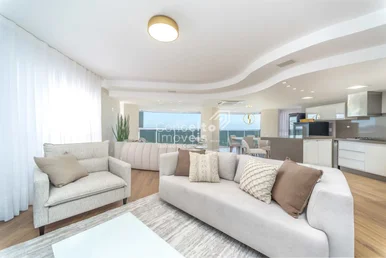 <strong>Edifício Maria Eduarda - Frente Mar</strong>